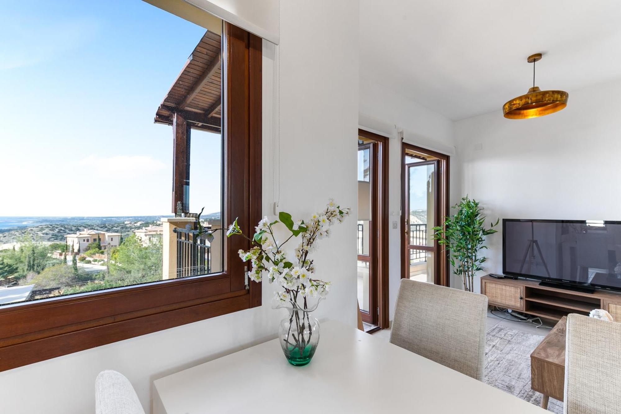 1 Bedroom Pyrgos With Beautiful Sea And Sunset Views, Aphrodite Hills Apartament Kuklia
